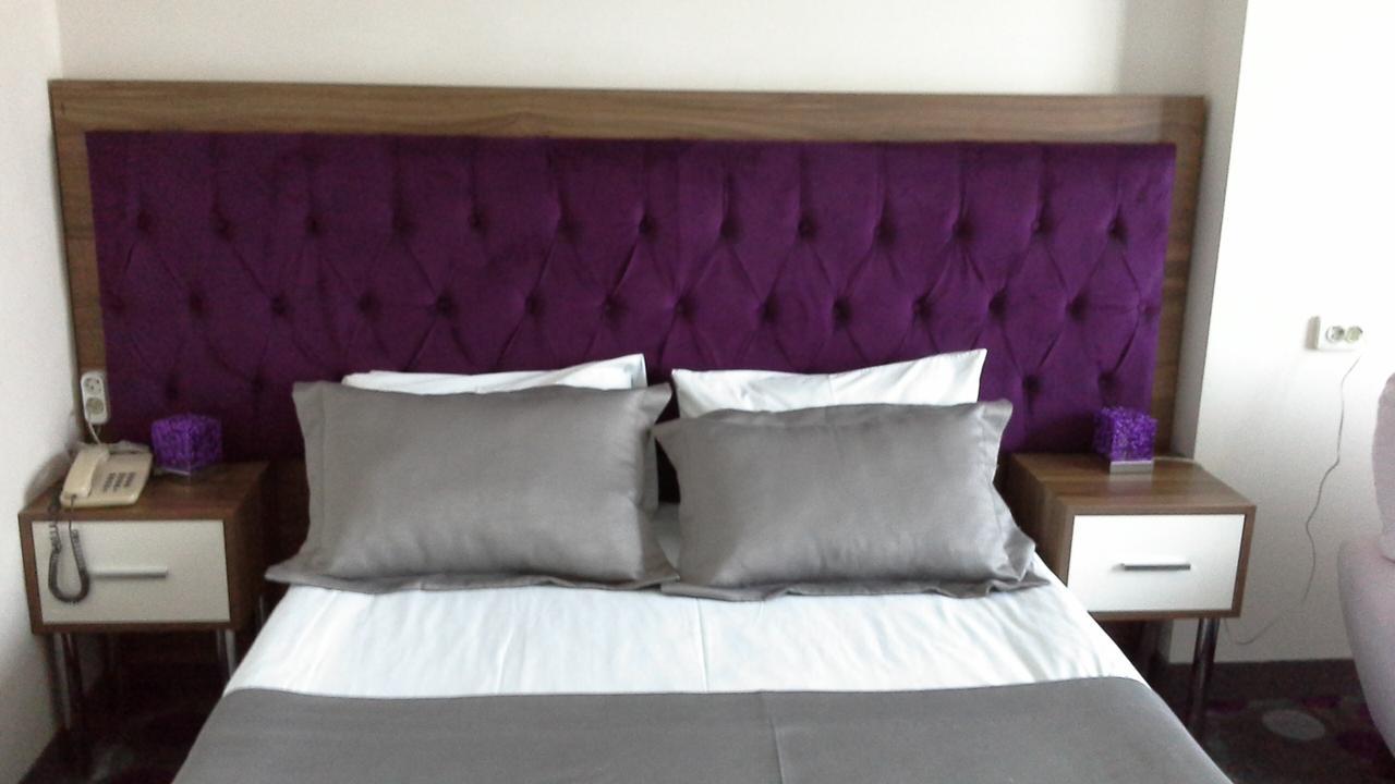 Hande Hotel Mustafakemalpaşa Екстериор снимка