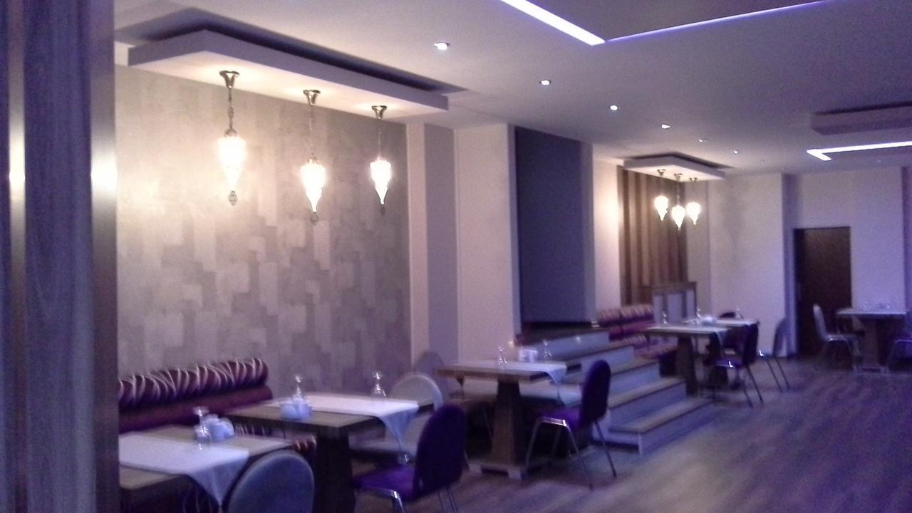 Hande Hotel Mustafakemalpaşa Екстериор снимка