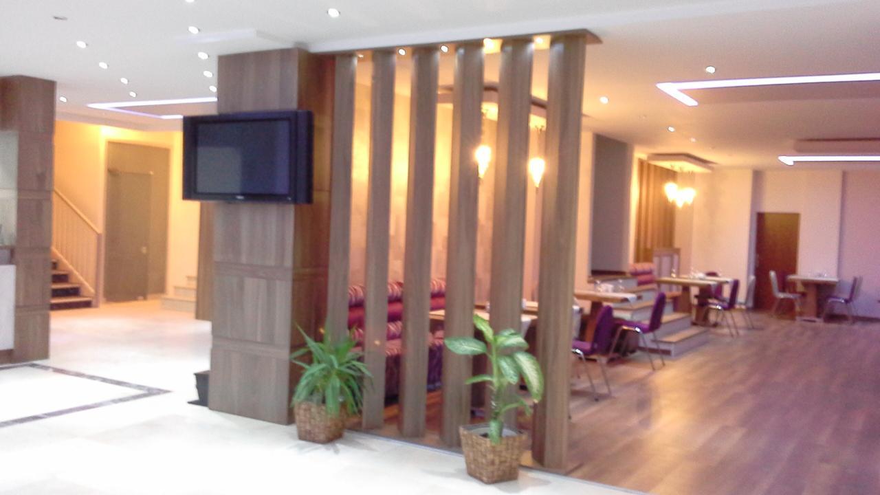 Hande Hotel Mustafakemalpaşa Екстериор снимка