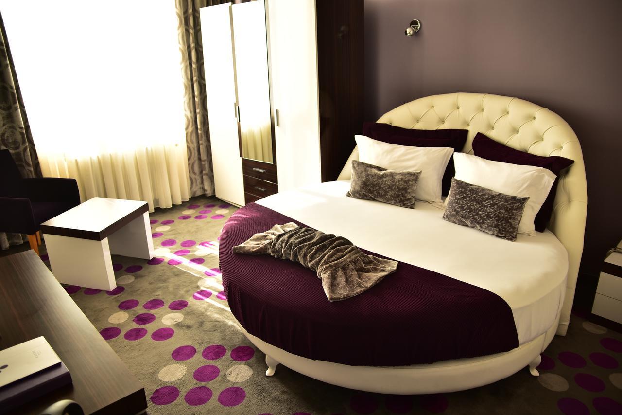Hande Hotel Mustafakemalpaşa Екстериор снимка