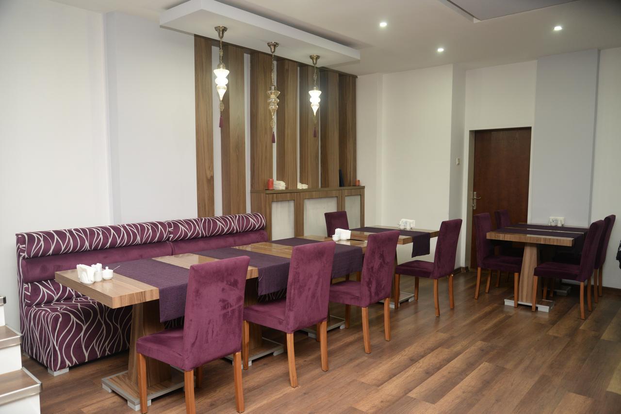 Hande Hotel Mustafakemalpaşa Екстериор снимка
